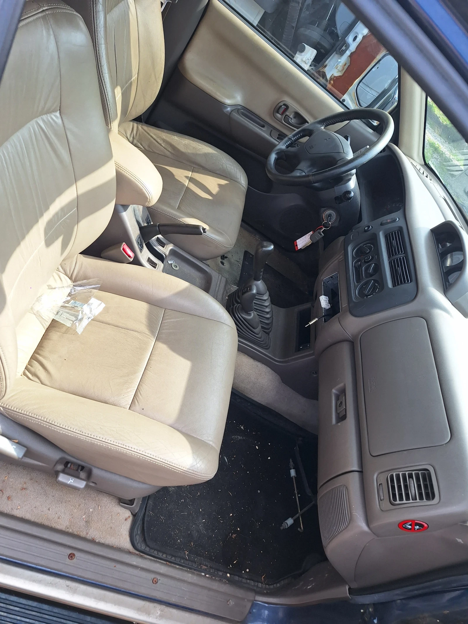Mitsubishi Pajero sport 3.0 V.6, снимка 8 - Автомобили и джипове - 56133276