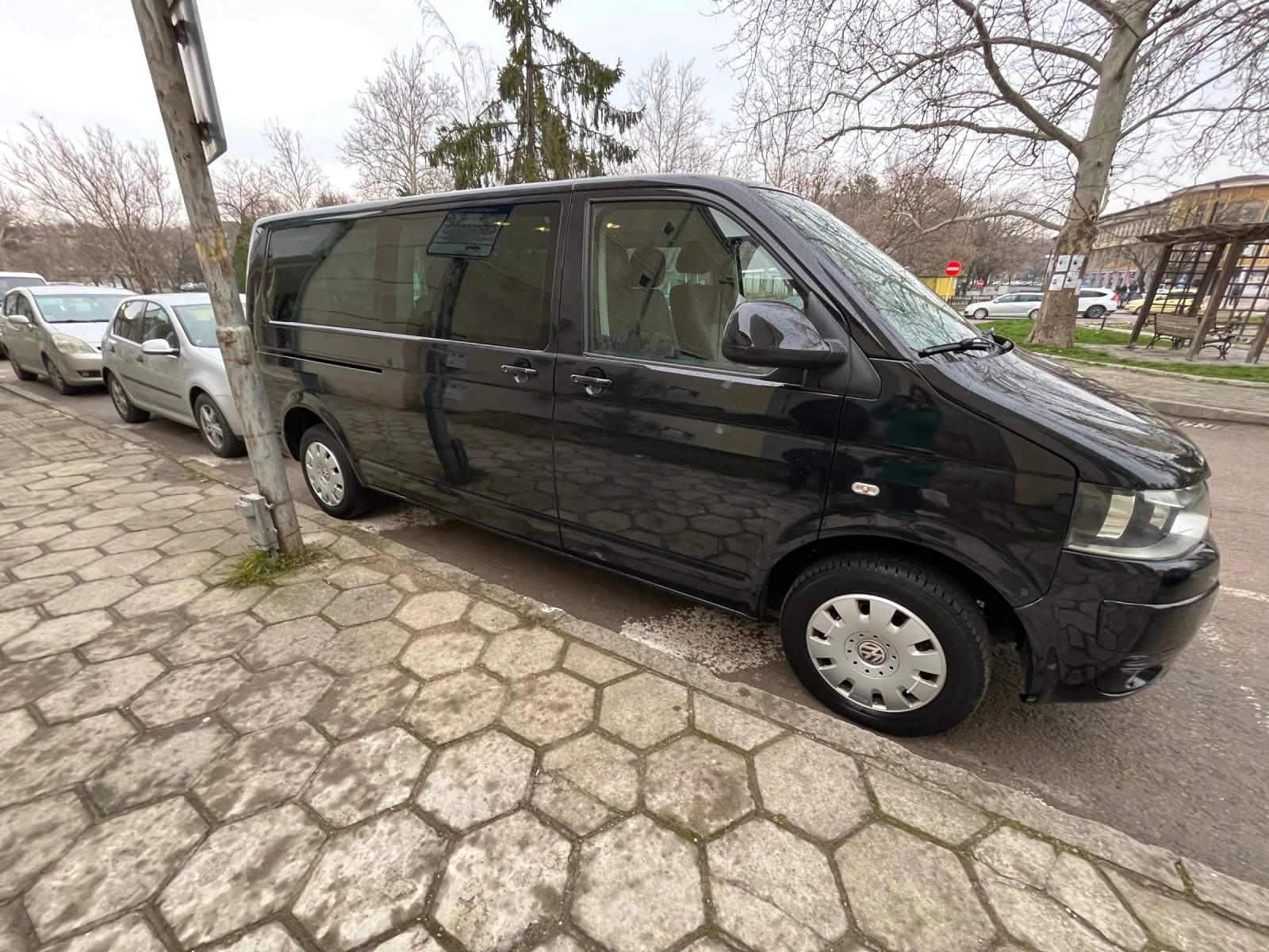 VW Caravelle, снимка 3 - Бусове и автобуси - 55515367
