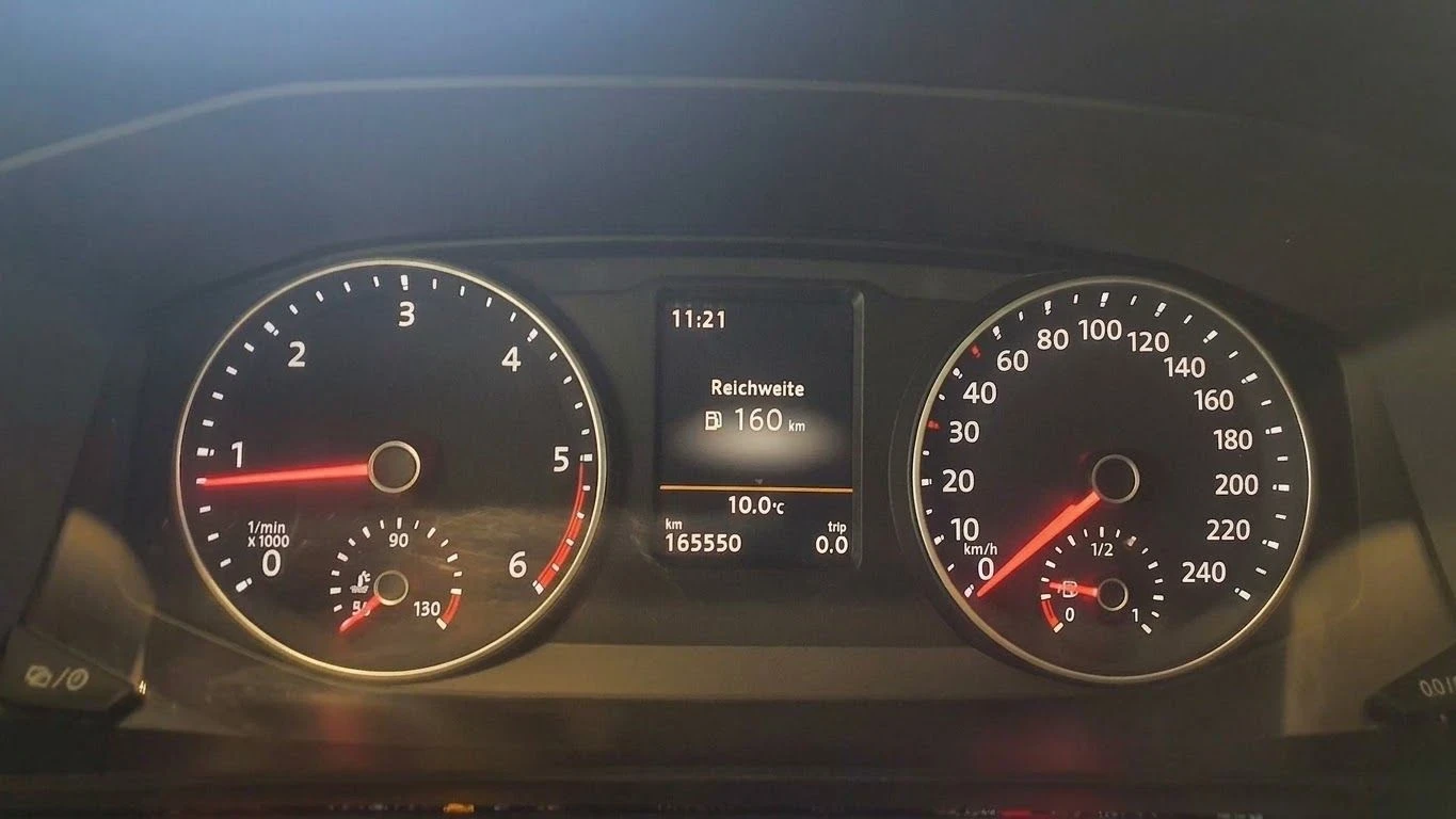 VW Multivan Т6, снимка 11 - Бусове и автобуси - 56244458