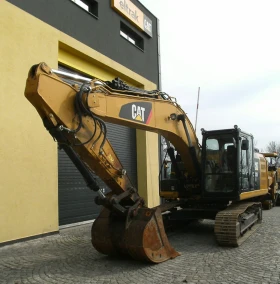 Багер Cat 323ELN | Auto.bg — изображение 2