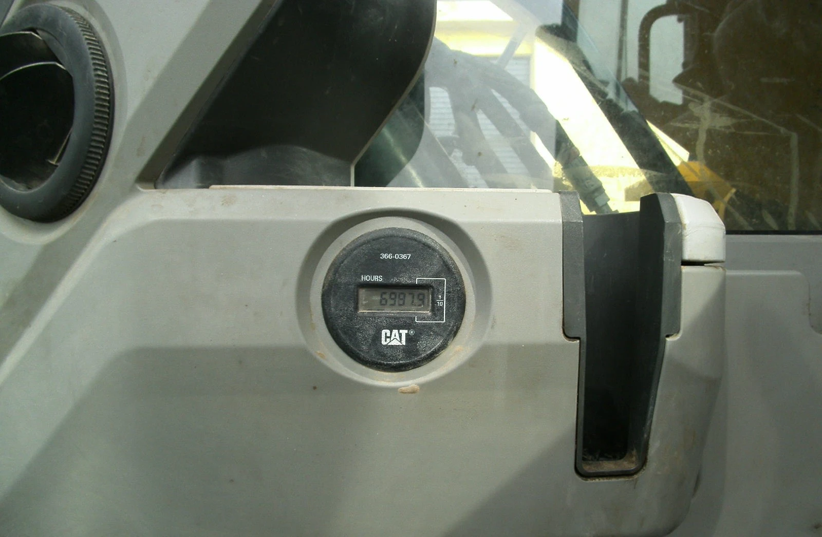 Багер Cat 323ELN, снимка 10 - Индустриална техника - 53347721