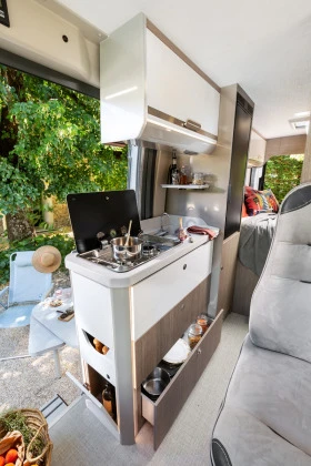 Кемпер Challenger V210 , снимка 10