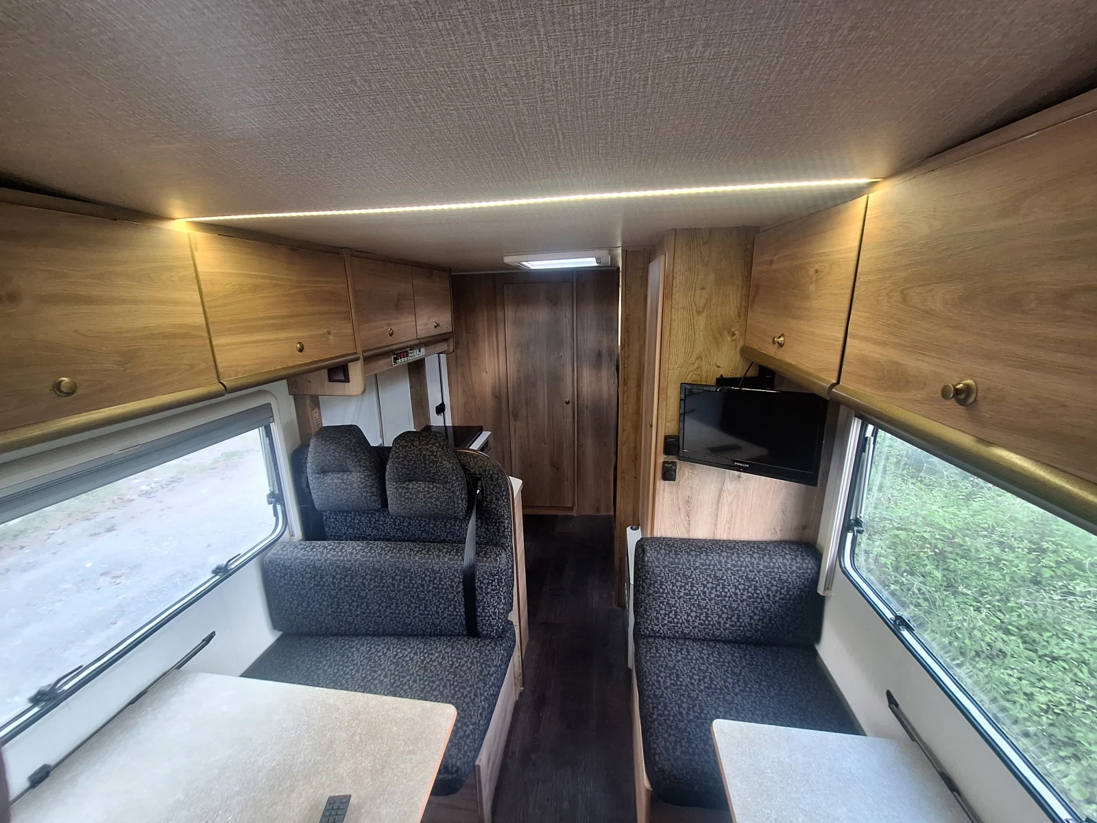 Кемпер Riviera Ducato Maxi 2.5tdi, снимка 8 - Каравани и кемпери - 54567646