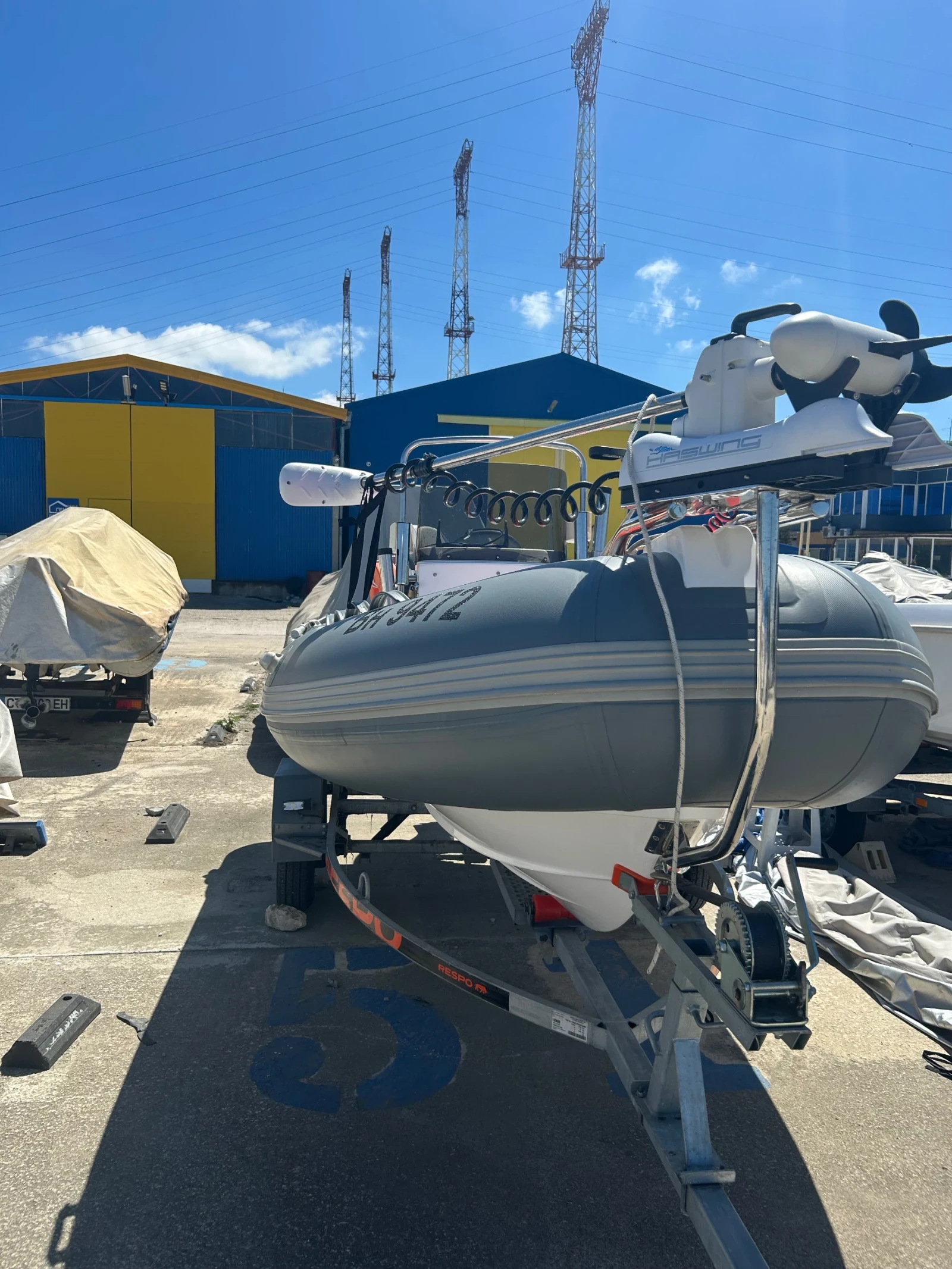 Надуваема лодка v-type Rib 4.30, снимка 2 - Воден транспорт - 55804995