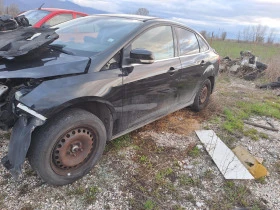 Ford Focus 1.6i, снимка 2