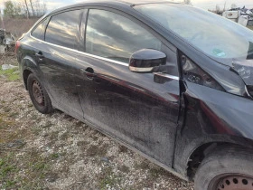 Ford Focus 1.6i, снимка 2