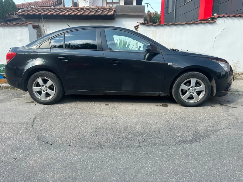 Chevrolet Cruze, снимка 1 - Автомобили и джипове - 47053974