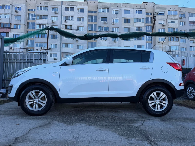 Kia Sportage 1.6* БЕНЗИН* НАВИГАЦИЯ* EcoDynamics* * * , снимка 3 - Автомобили и джипове - 49464984