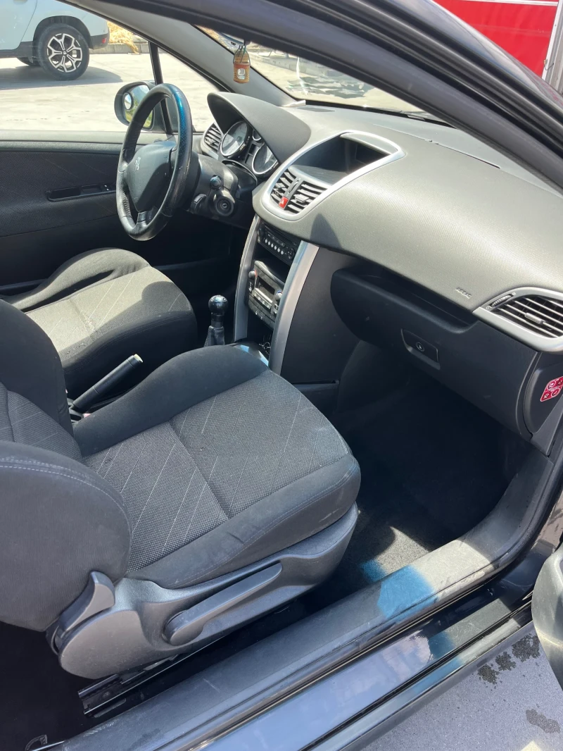 Peugeot 207 1.6, снимка 6 - Автомобили и джипове - 50903444