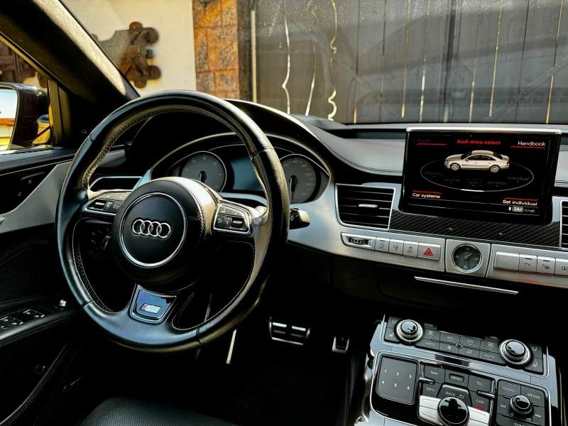 Audi S8 Plus 4.0TFSI* 605hp* S-line* Matrix* Ceramic* Лизи, снимка 7 - Автомобили и джипове - 52202155