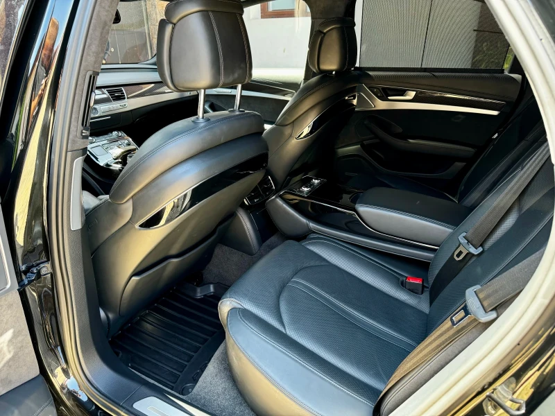 Audi S8 Plus 4.0TFSI* 605hp* S-line* Matrix* Ceramic* Лизи, снимка 12 - Автомобили и джипове - 52202155