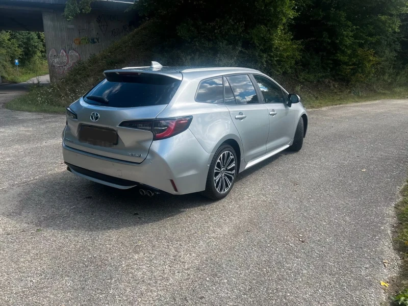 Toyota Corolla 1.8, снимка 4 - Автомобили и джипове - 51851460