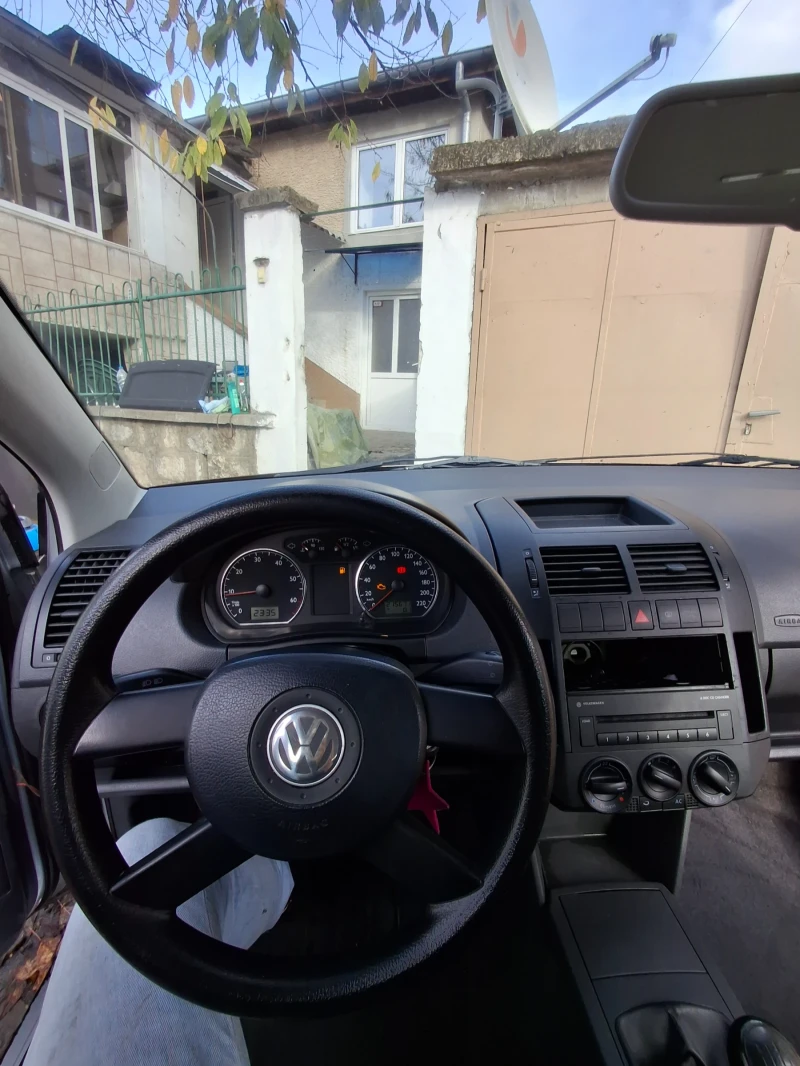 VW Polo, снимка 8 - Автомобили и джипове - 52431198