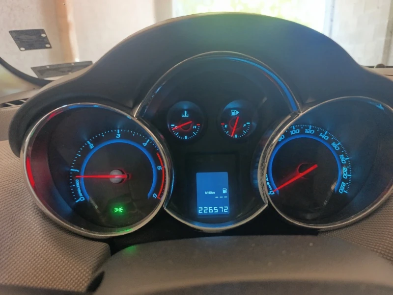 Chevrolet Cruze Мултимедия , снимка 5 - Автомобили и джипове - 52565529