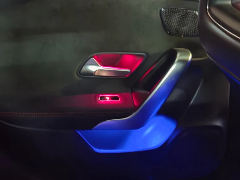 Mercedes-Benz A 180  AMG AMBIENT КАТО Нова FULL EKSTRI, снимка 8 - Автомобили и джипове - 52776256