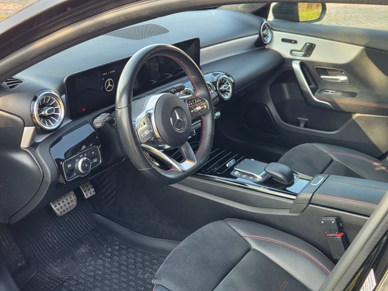 Mercedes-Benz A 180  AMG, PANORAMA, FULL, КАТО НОВА, снимка 12 - Автомобили и джипове - 52776256