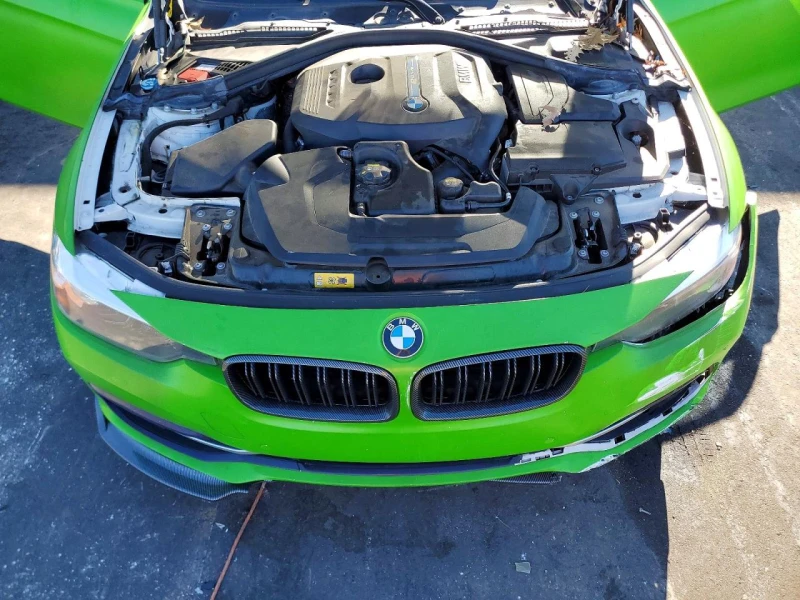 BMW 330, снимка 11 - Автомобили и джипове - 53569465