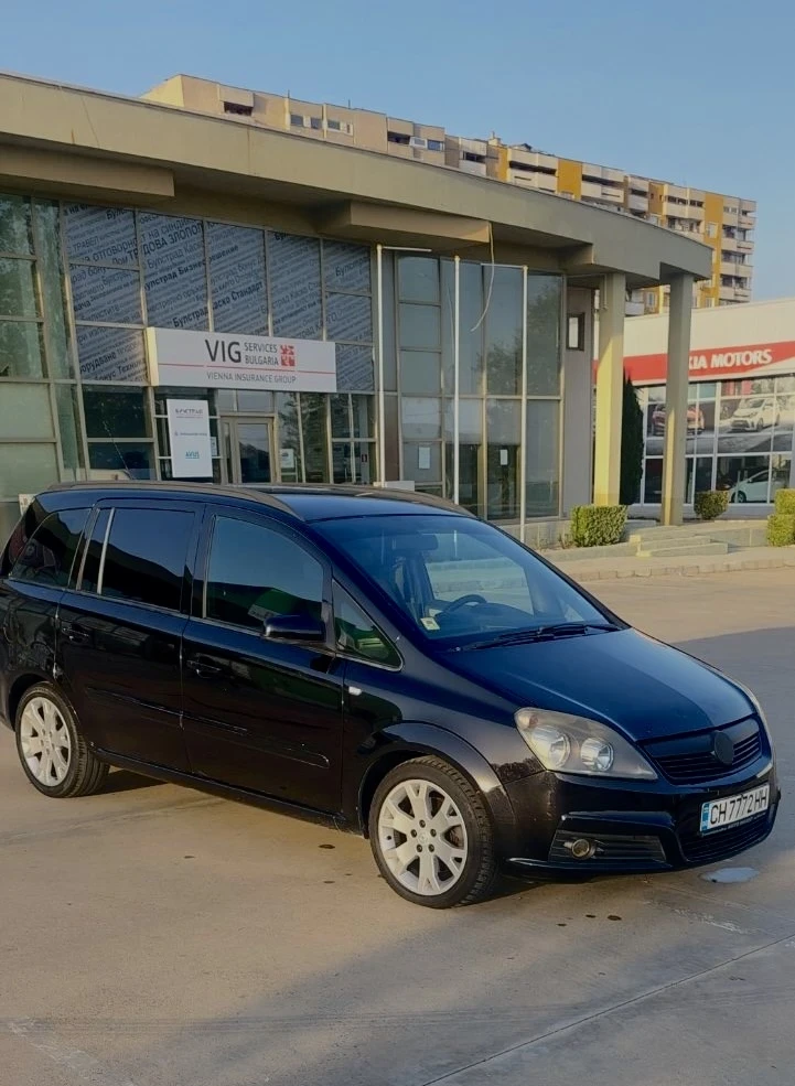 Opel Zafira 1.9, снимка 4 - Автомобили и джипове - 48634184