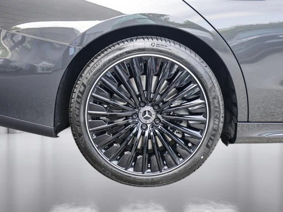 Mercedes-Benz E 450 d 4Matic = AMG Line = Premium Plus Гаранция - изображение 3