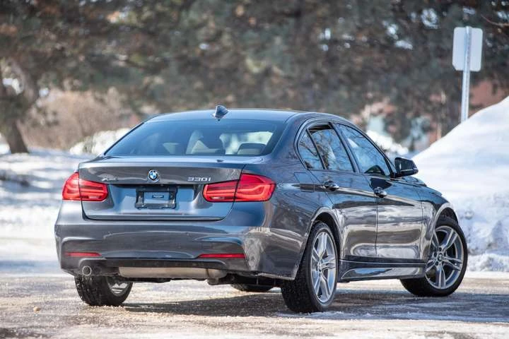 BMW 330 330i xDrive | M Pack - изображение 4