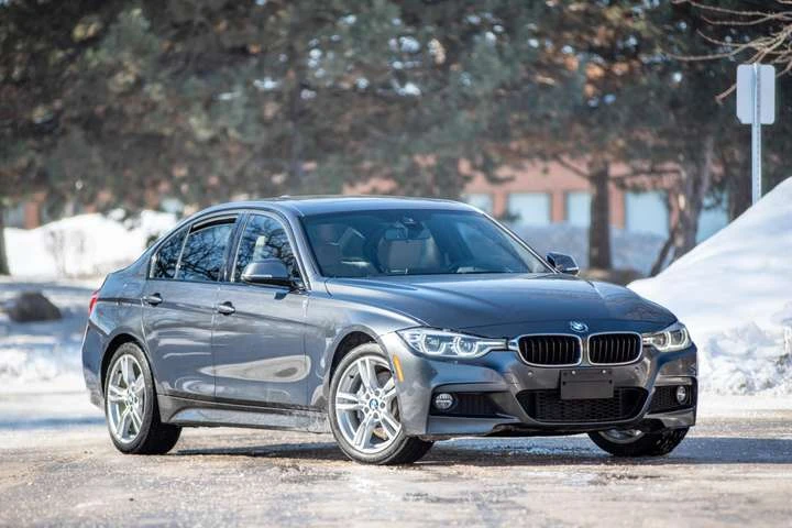 BMW 330 330i xDrive | M Pack - изображение 2