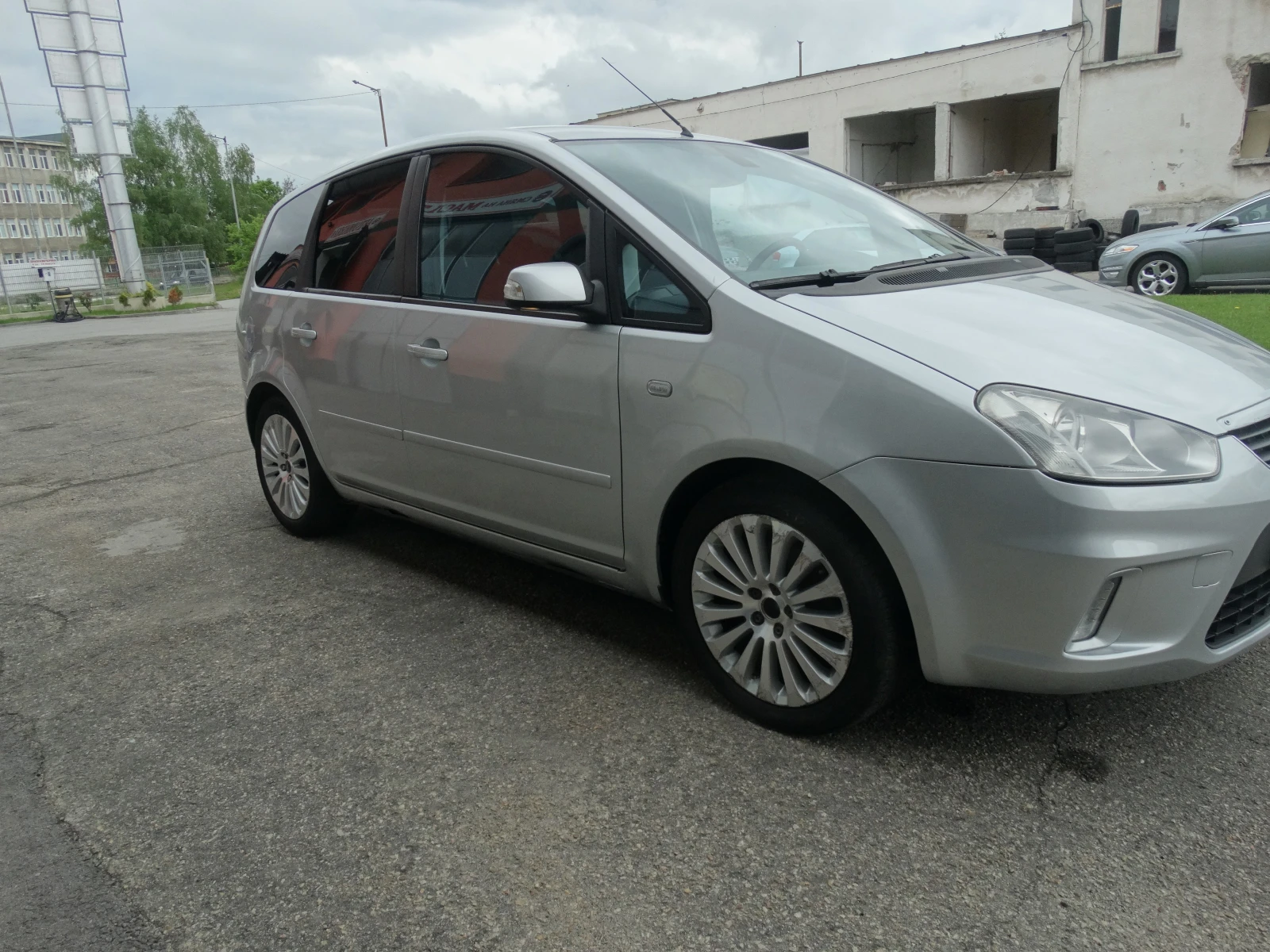 Ford C-max 2, 0  газ- бензин - изображение 2