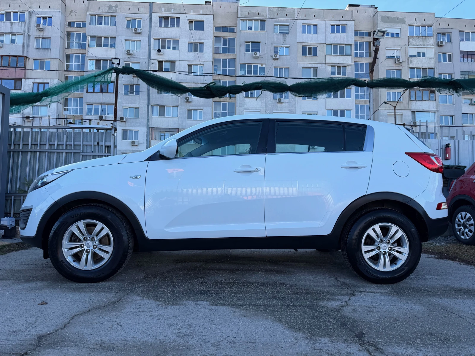 Kia Sportage 1.6* БЕНЗИН* НАВИГАЦИЯ* EcoDynamics* * *  - изображение 3