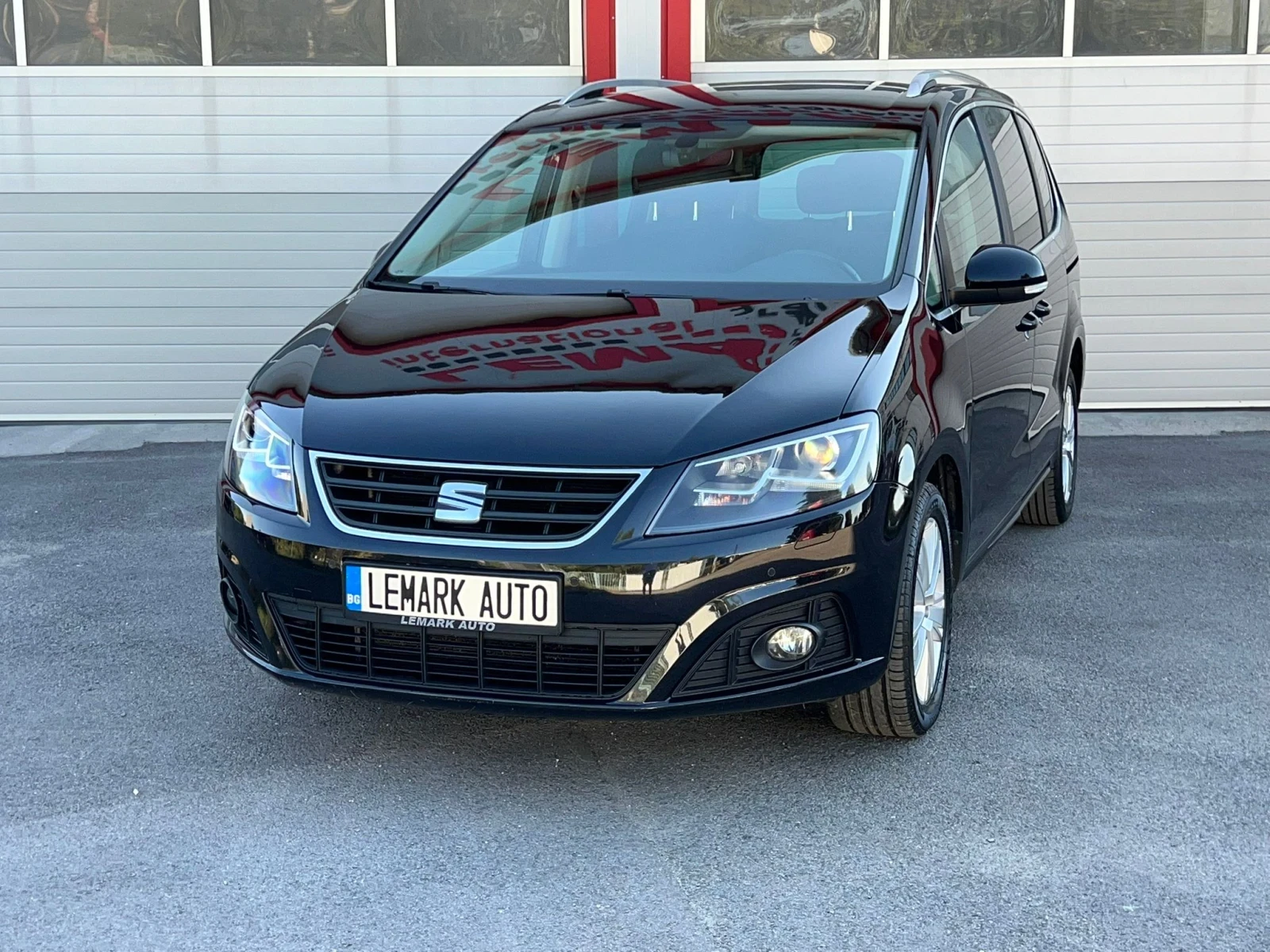 Seat Alhambra 2.0TDI AUTOMATIK NAVI KLIMATRONIK 7-МЕСТЕН EVRO 6B - изображение 4