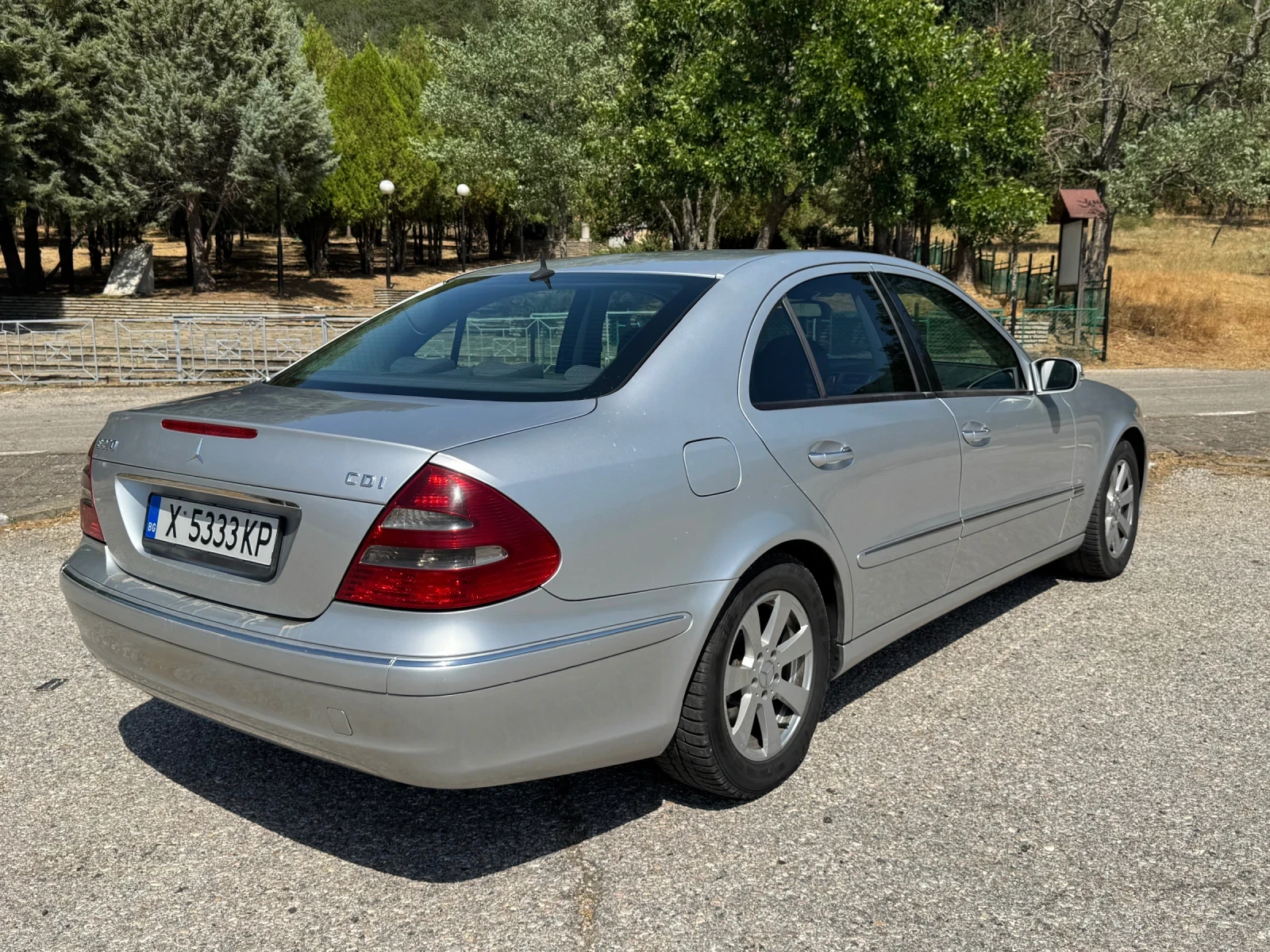 Mercedes-Benz E 270  - изображение 3