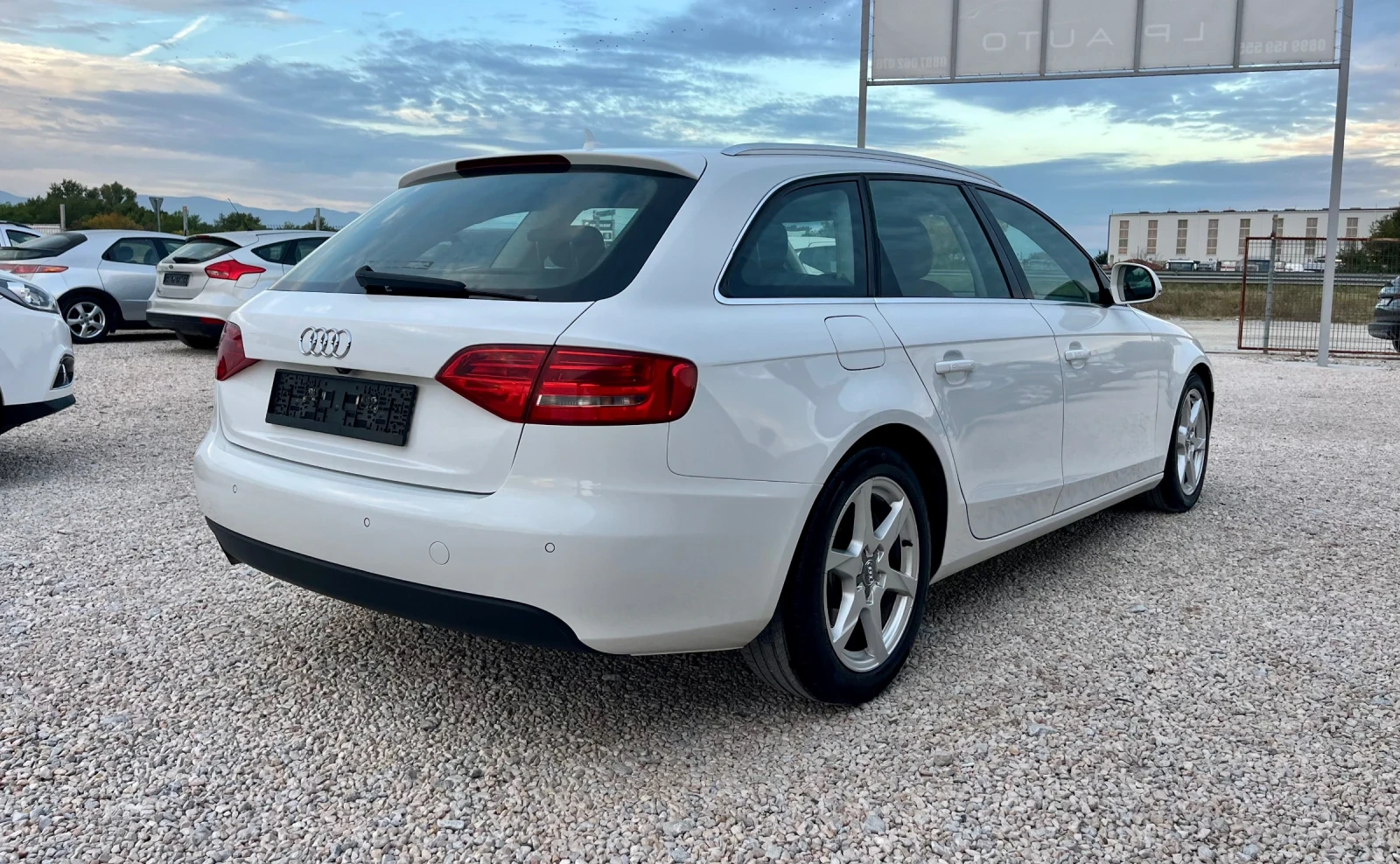 Audi A4 LED* ПАНОРАМА* КОЖА* НАВИ* КАМЕРА - изображение 4