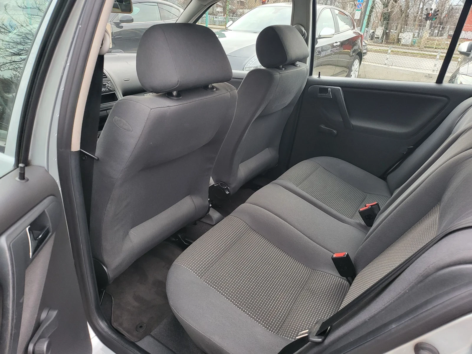 VW Polo 1.4 16v Euro4 TOP - изображение 8