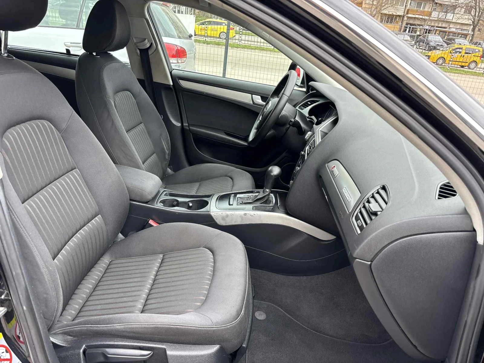 Audi A4 3.0TDI, снимка 8 - Автомобили и джипове - 53929124