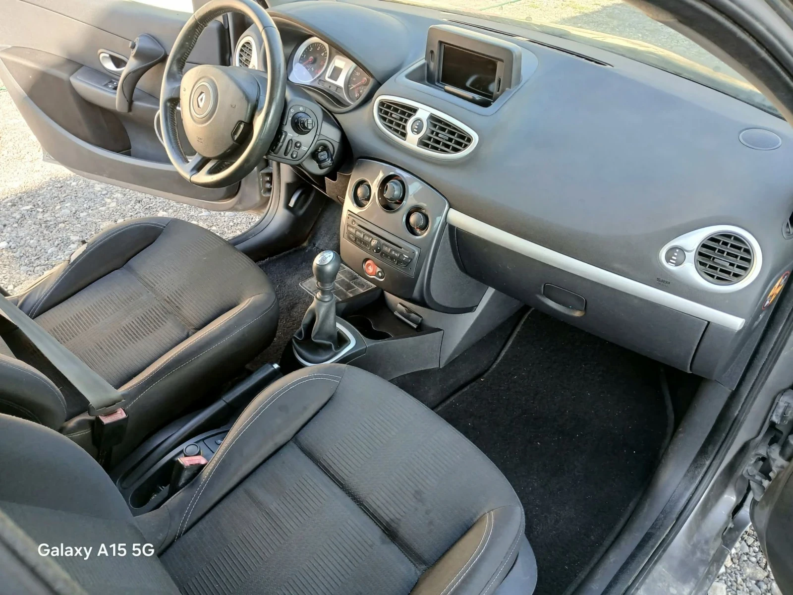 Renault Clio 1.5DCI * 2011�.  | Mobile.bg � ����������� 8