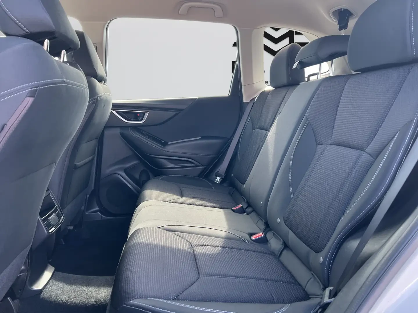 Subaru Forester 2.5i - Reverse Camera - All Wheel !!, снимка 17 - Автомобили и джипове - 54327927