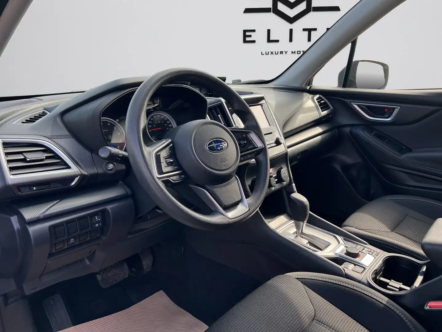 Subaru Forester 2.5i - Reverse Camera - All Wheel !!, снимка 9 - Автомобили и джипове - 54327927