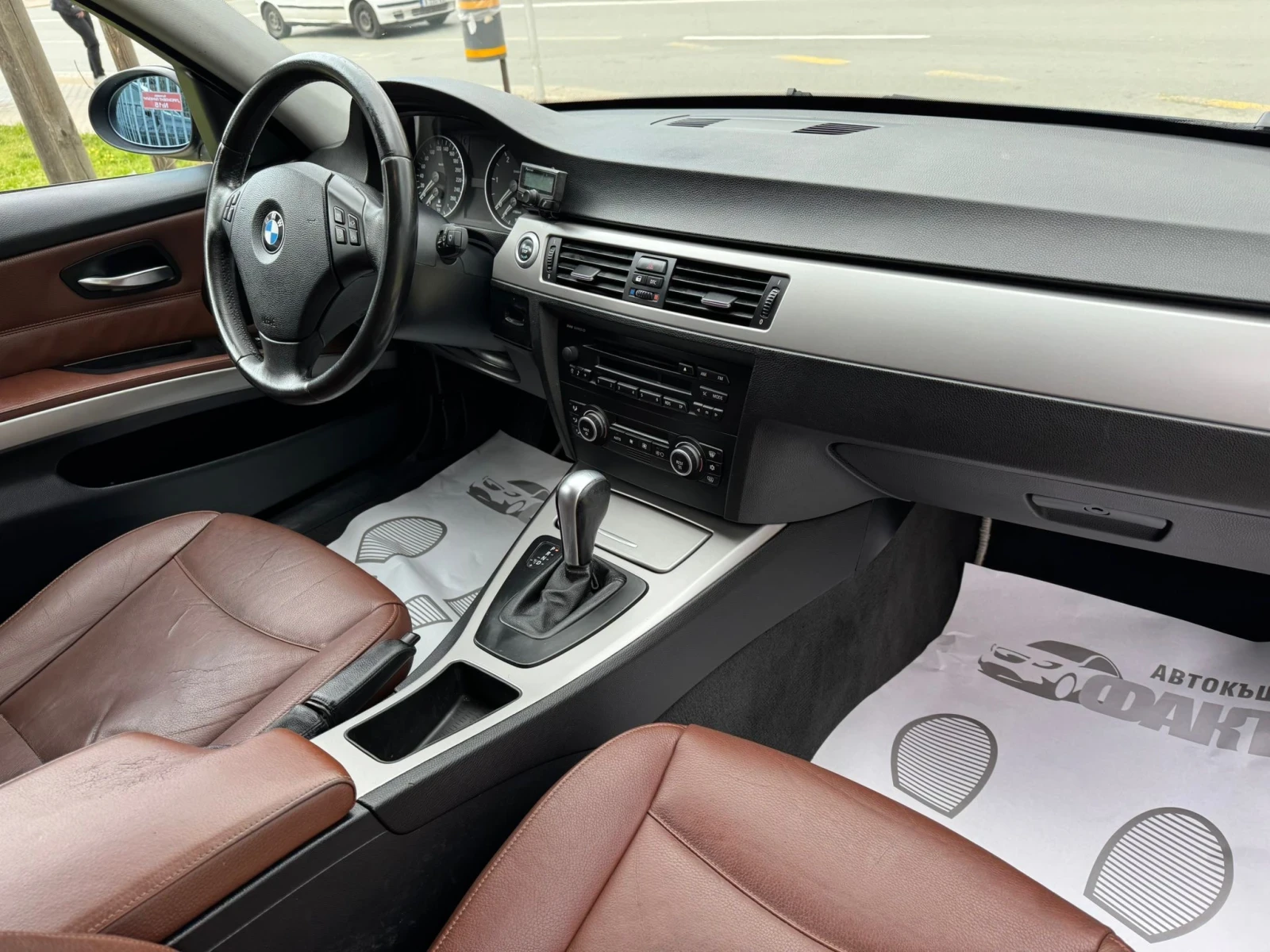 BMW 320 2.0D/AVTOMAT, снимка 9 - Автомобили и джипове - 54380769