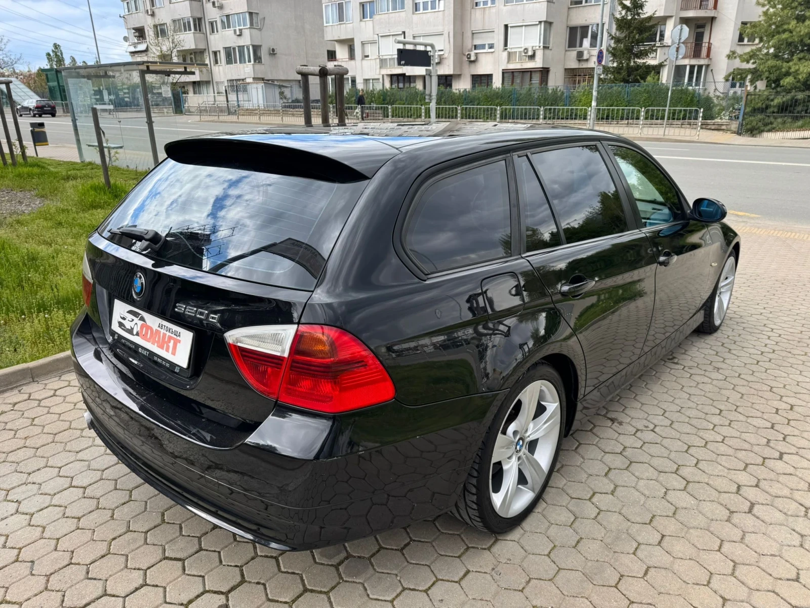 BMW 320 2.0D/AVTOMAT, снимка 4 - Автомобили и джипове - 54380769