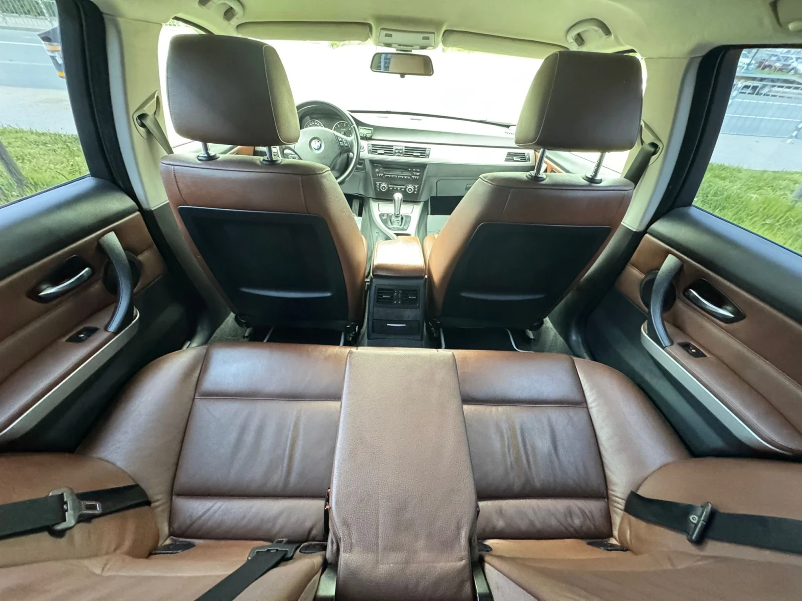 BMW 320 2.0D/AVTOMAT, снимка 8 - Автомобили и джипове - 54380769