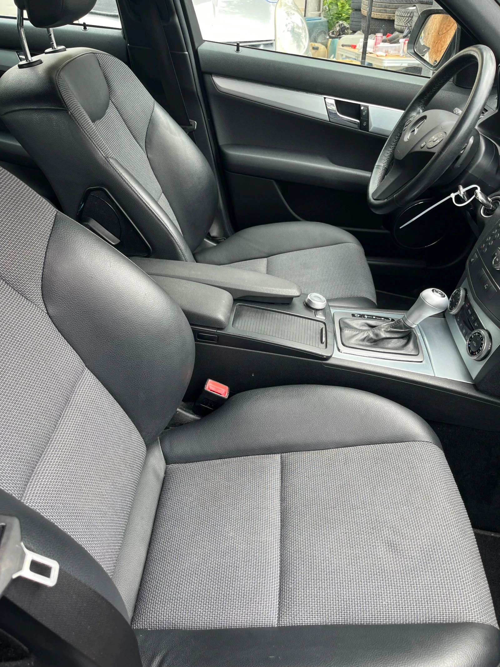 Mercedes-Benz C 180 AMG - Kompresor - Automat - SWISS, снимка 13 - Автомобили и джипове - 54651791