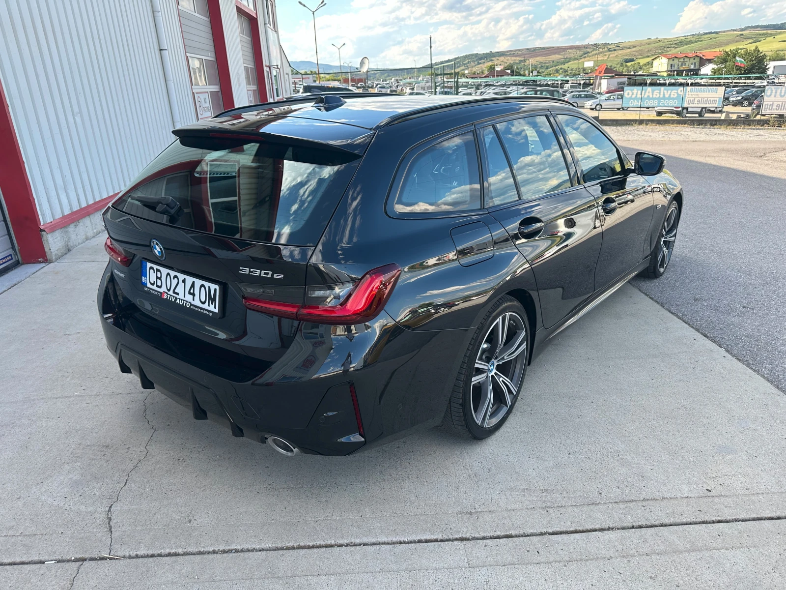 BMW 330 e , M-Sport Plug-In xDrive , black shadow, снимка 5 - Автомобили и джипове - 55290593