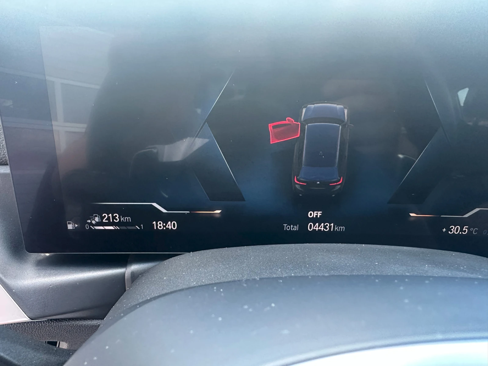 BMW 330 e , M-Sport Plug-In xDrive , black shadow, снимка 13 - Автомобили и джипове - 55290593