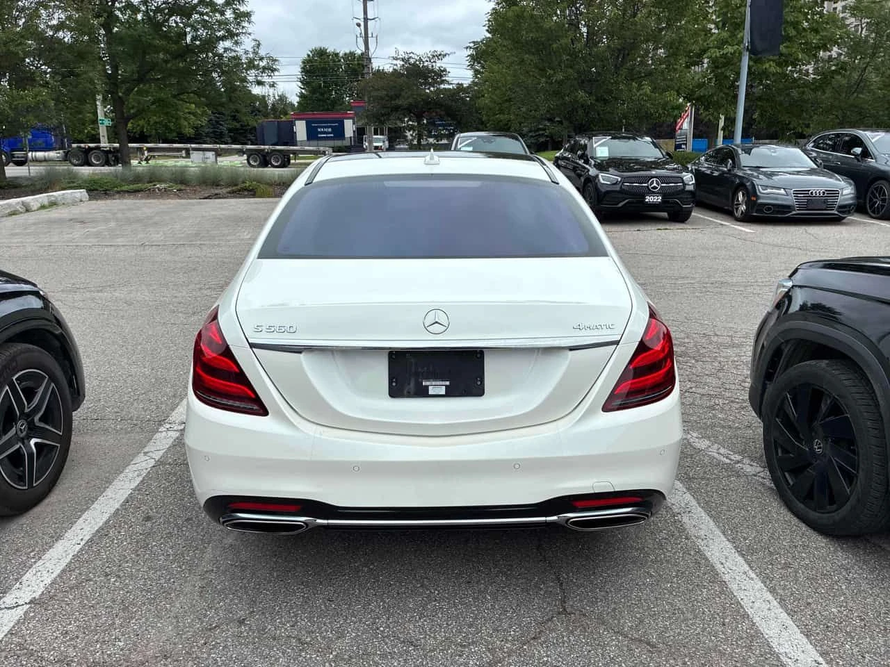 Mercedes-Benz S 560 * CARFAX * ОПЦИЯ ЗА ФИНАНСИРАНЕ , снимка 4 - Автомобили и джипове - 55407060