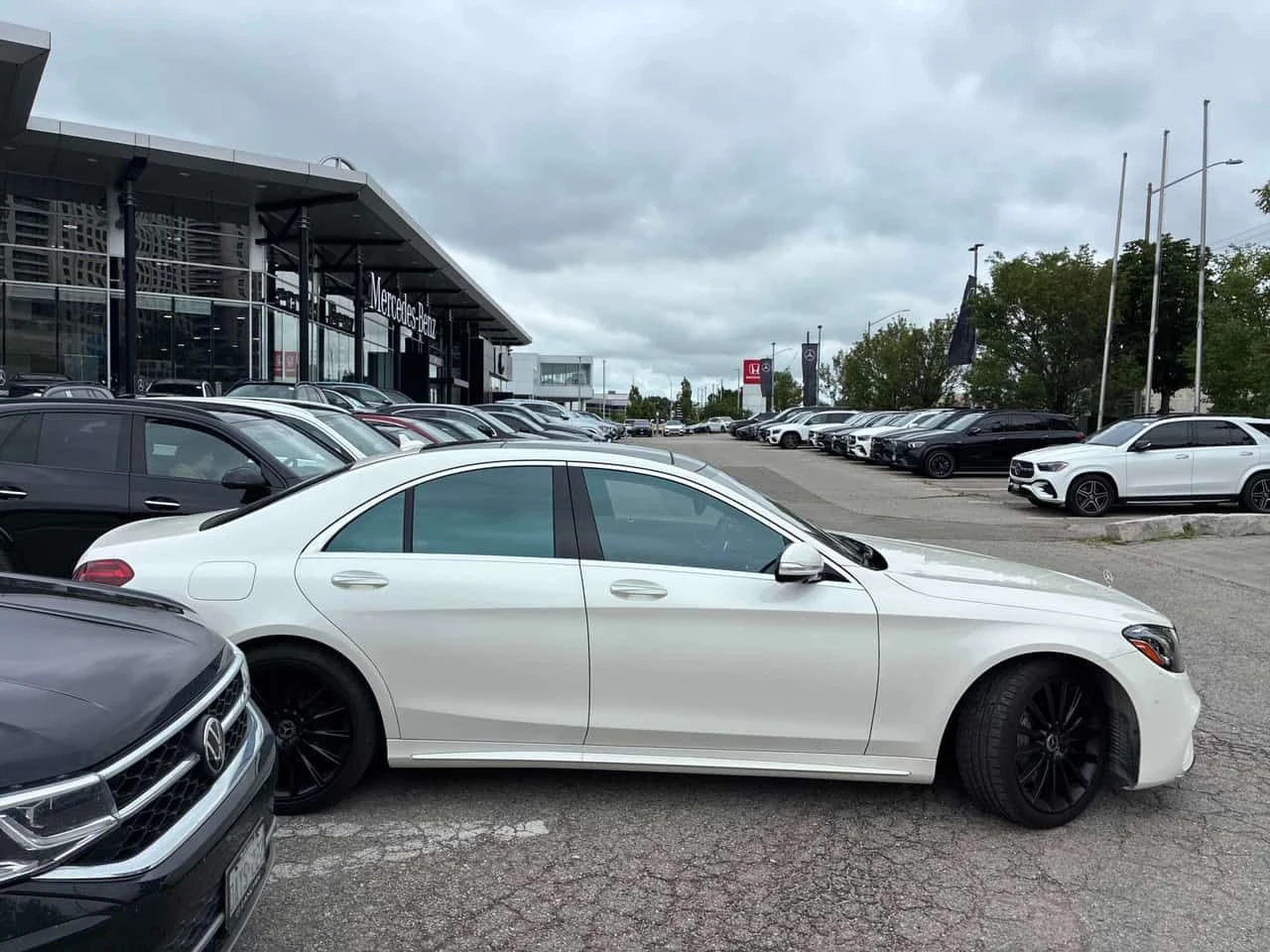 Mercedes-Benz S 560 * CARFAX * ОПЦИЯ ЗА ФИНАНСИРАНЕ , снимка 3 - Автомобили и джипове - 55407060