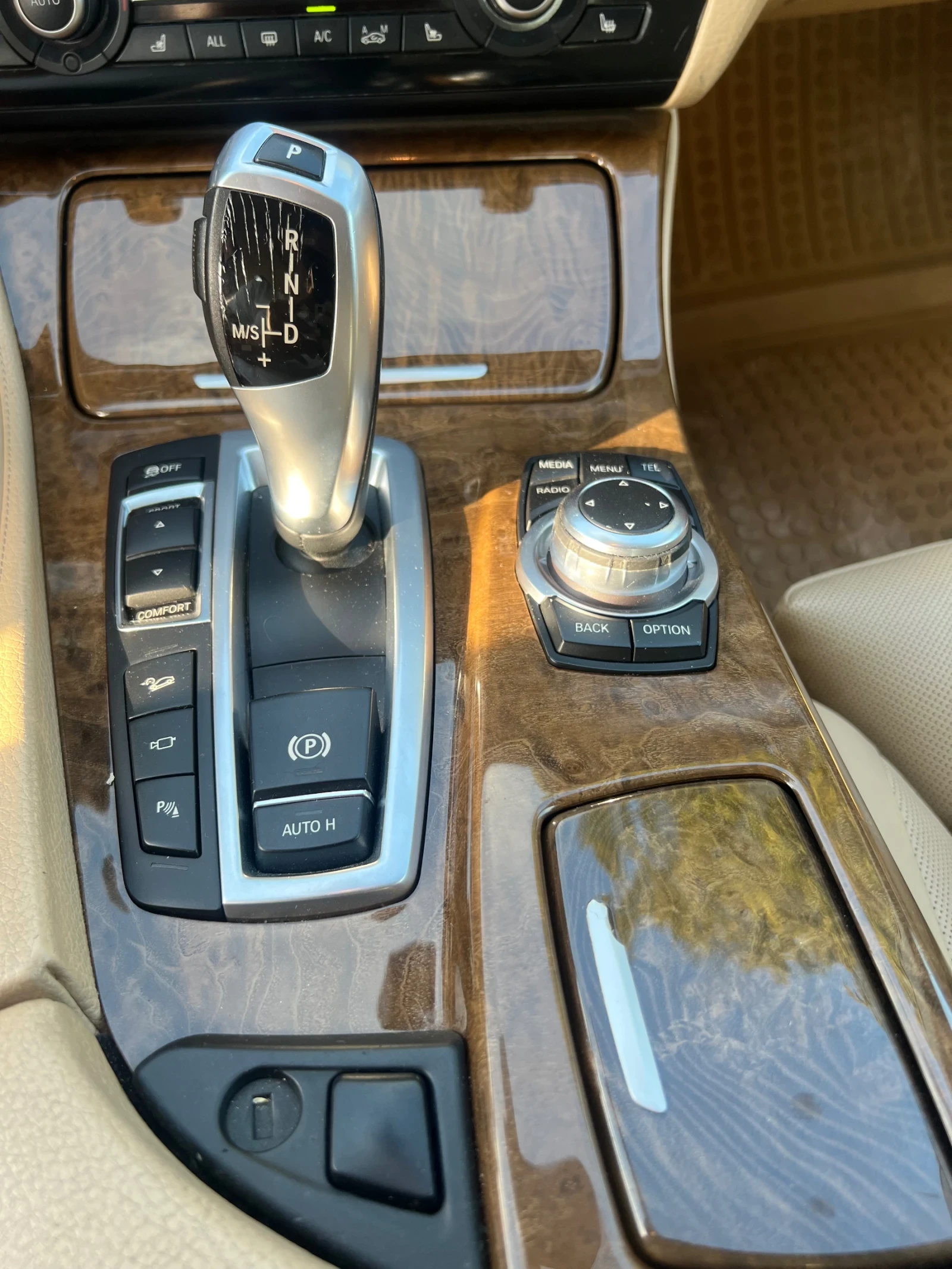 BMW 535 BMW 535i xDrive 306 к.с., снимка 12 - Автомобили и джипове - 55784322