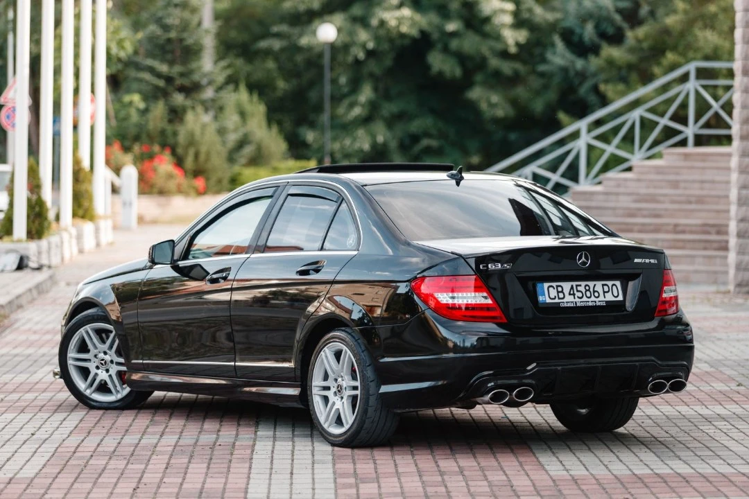 Mercedes-Benz C 300, снимка 3 - Автомобили и джипове - 55799917