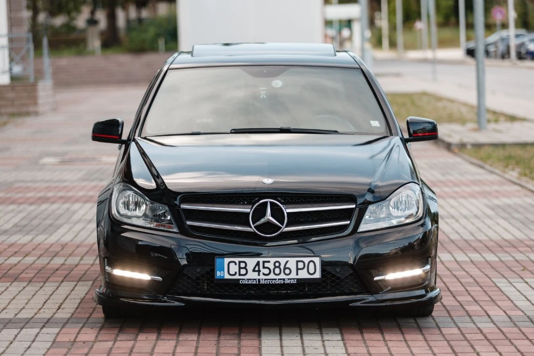 Mercedes-Benz C 300, снимка 5 - Автомобили и джипове - 55799917