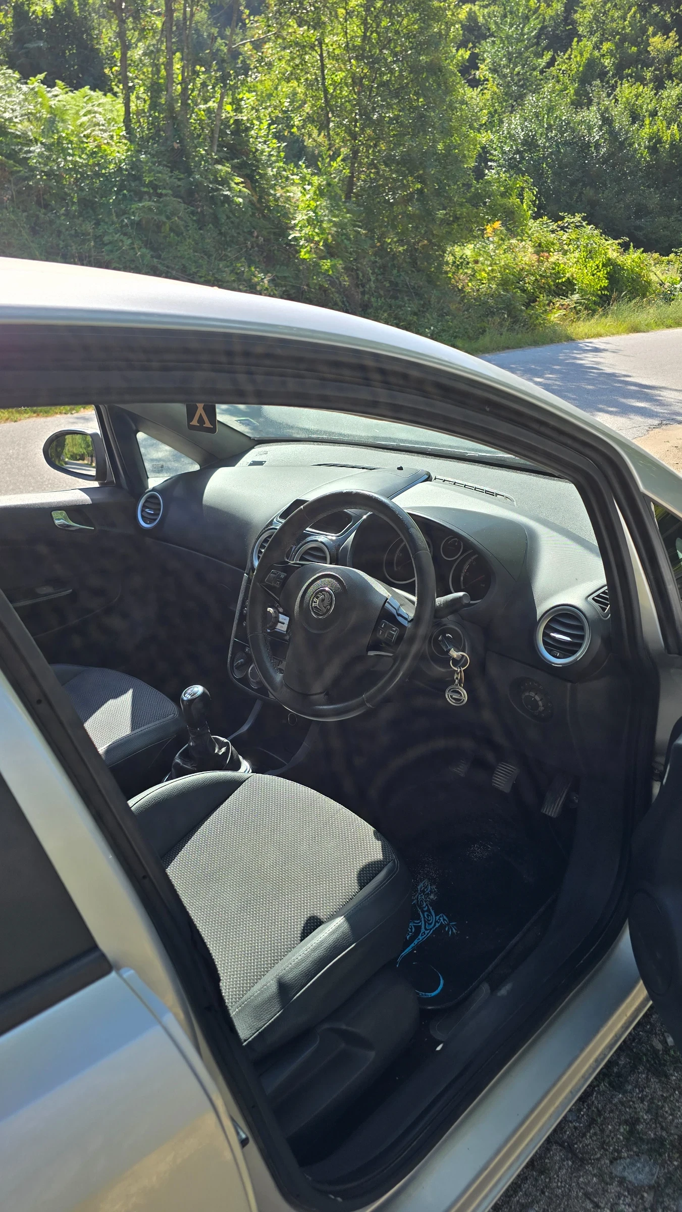 Opel Corsa, снимка 5 - Автомобили и джипове - 55842958