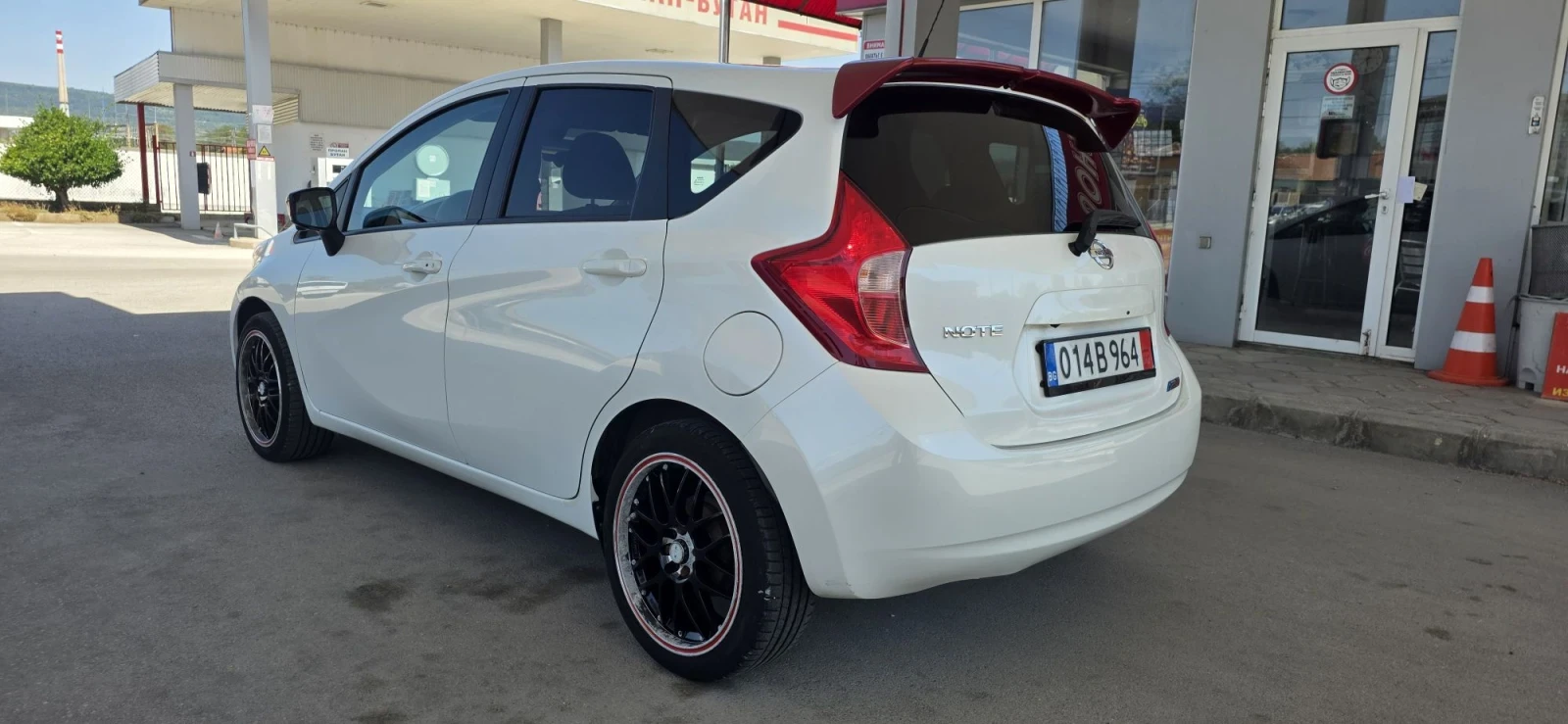Nissan Note 1.2 Dig-s, снимка 4 - Автомобили и джипове - 55887961