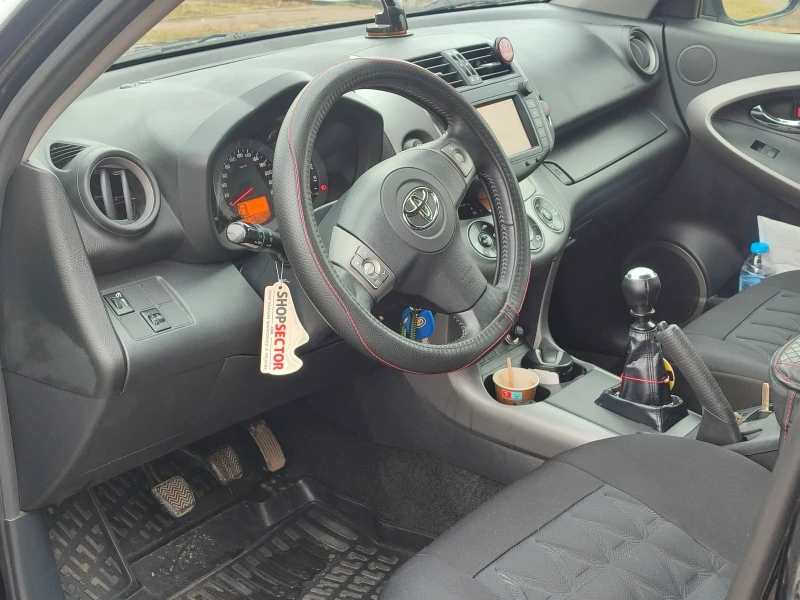 Toyota Rav4 Crossover 2.2 D4D, снимка 10 - Автомобили и джипове - 49326887