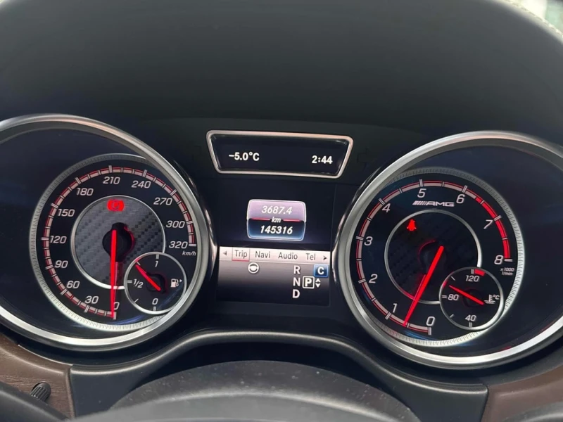 Mercedes-Benz GLS * AMG 63 * CARFAX * БЕЗ ПЪРВОНАЧАЛНА ВНОСКА, снимка 8 - Автомобили и джипове - 52941011